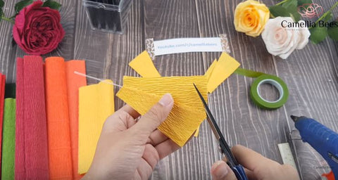 how-to-make-simple-autumn-leaf-from-crepe-paper-craft-tutorial-3