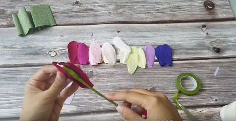 how-to-make-rainbow-rose-crepe-paper-flower-diy-super-easy-way-tutorial-2